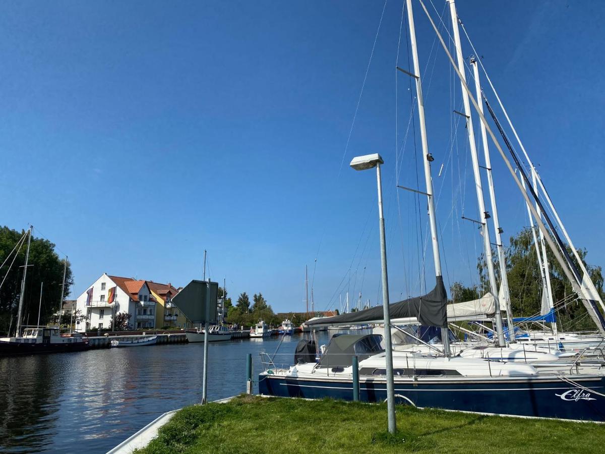 Ferienwohnung Bress Eg Ueckermünde Exteriör bild